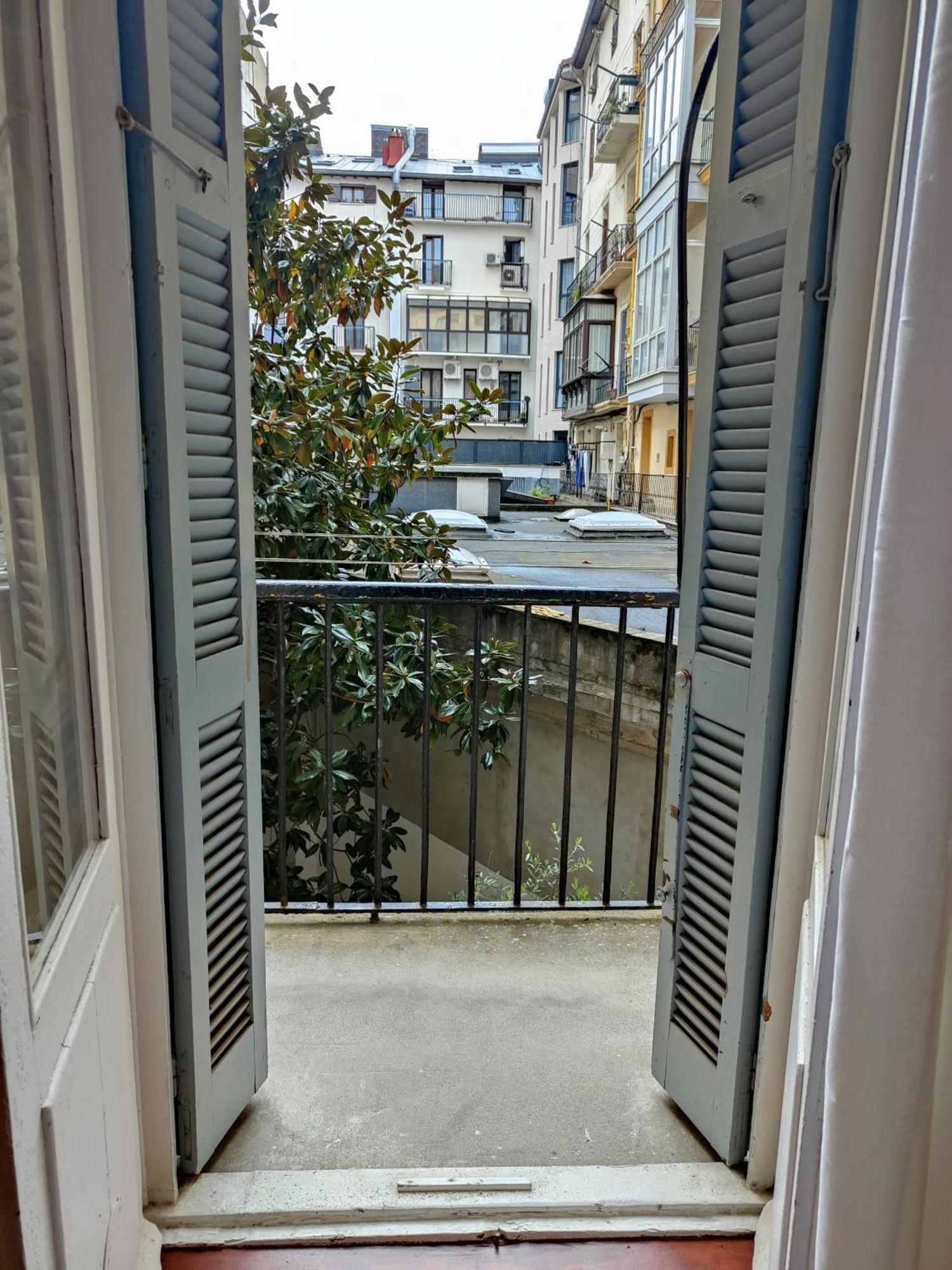 Apartamento Victoria En El Centro De San Sebastián Exterior photo